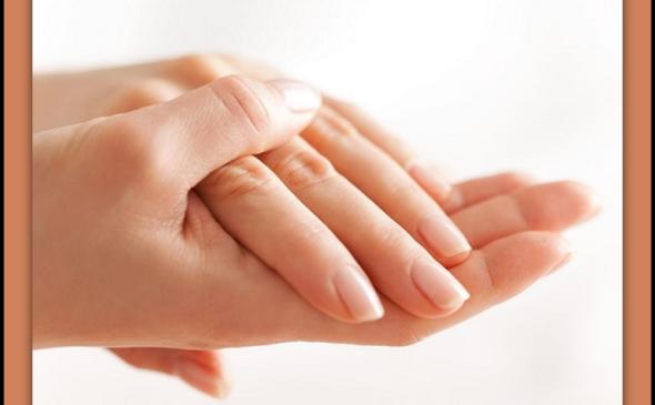 ΓΡΑΜΜΕΣ ΣΤΑ ΝΥΧΙΑ: ΜΥΘΟΣ Η ΑΛΗΘΕΙΑ ΓΙΑ ΤΗΝ ΈΛΛΕΙΨΗ ΒΙΤΑΜΙΝΩΝ;